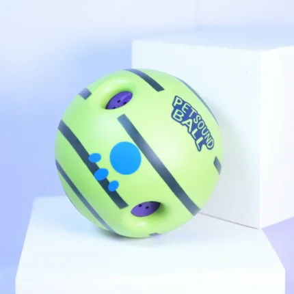For dogs and cats, Skatrs Giggle Pet Sound Ball Toy (Green)