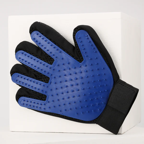 Skatrs Mess-Free Grooming Gloves for Cats and Dogs Skatrs Mess-Free Grooming Gloves for Cats and Dogs(Blue) - Image 1
